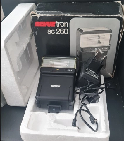 Revuetron ac 260 Elektronik flaş ünitesi