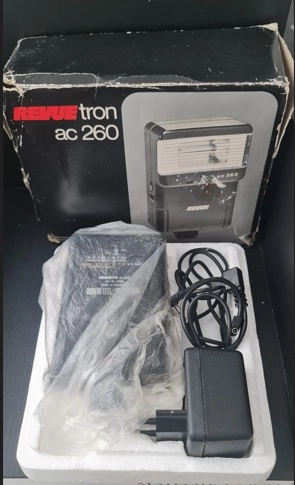 Revuetron ac 260 Elektronik flaş ünitesi