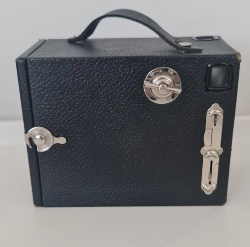 Houghton Butcher Ensign Model 2 1/4 B kutu kamera