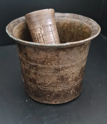 Asırlık, Çok Eski Havan ve Tokmağı