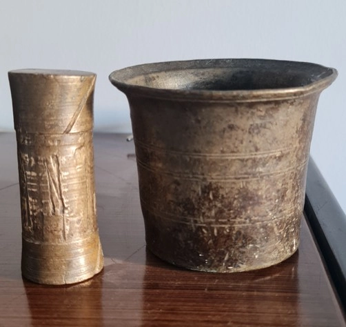 Asırlık, Çok Eski Havan ve Tokmağı