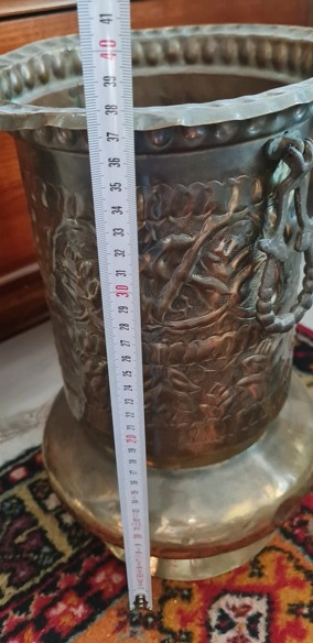 BAKIR EL YAPIM KABARTMA ROLYEF ÇİÇEK DESENLİ ÇİFT KULPLU ŞEMSİYELİK