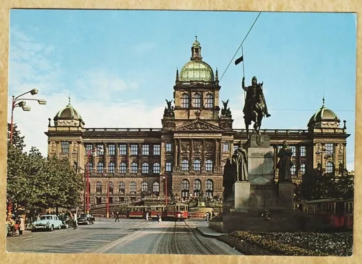 Národní muzeum & Wenceslas Meydanı Kartpostal