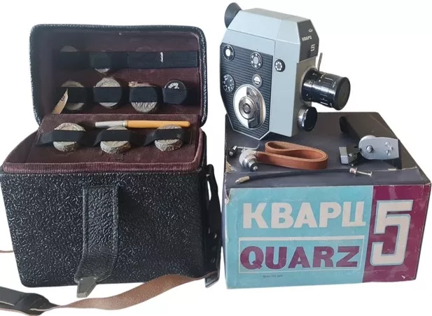 QUARZ 5, Sovyet yapımı vintage SSCB film kamerası + Taşıma Çantası ve Aksesuarlı